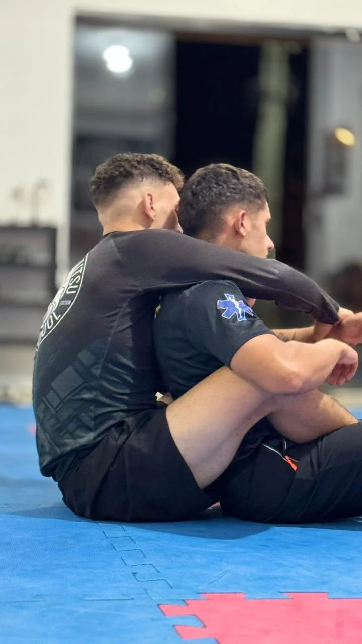 Aula de jiu-jitsu para adultos na Vanguard